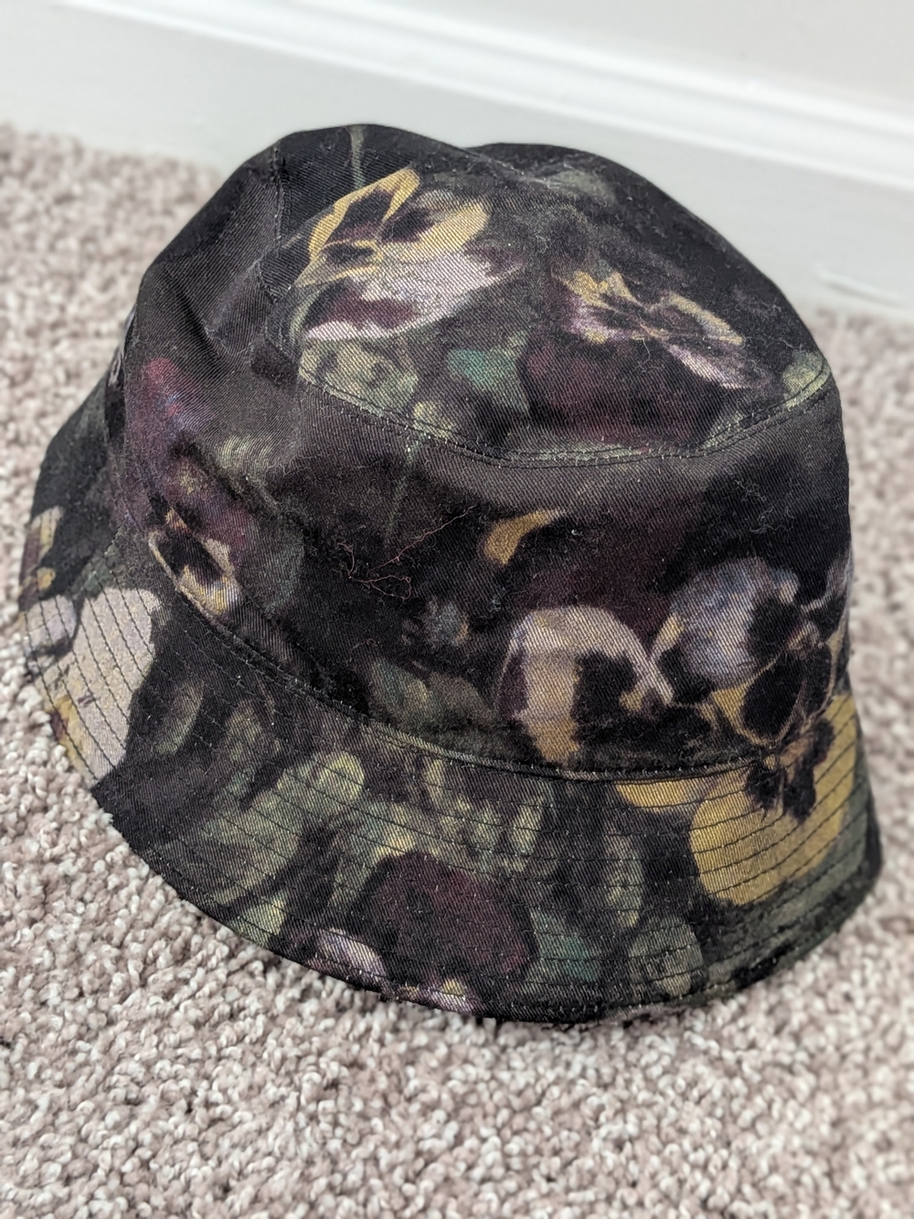 Floral Print Bucket Hat - Black/Olive
